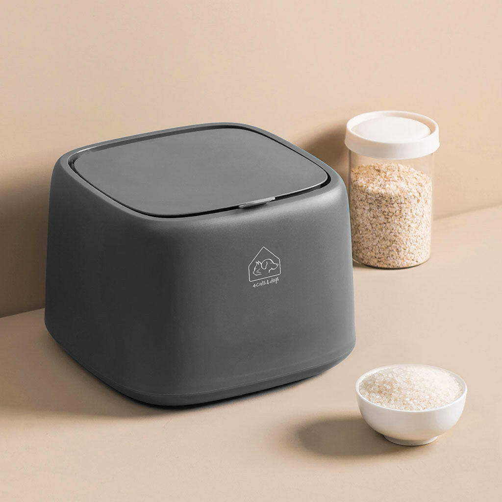 4 Cats & Dogs Kibble Food Container, 10L