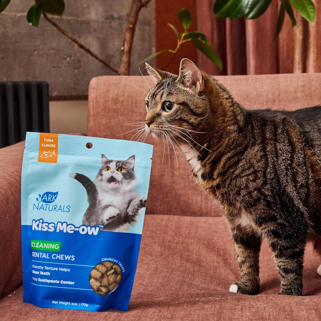 Ark Naturals Kiss Me-Ow Cleaning Dental Chews Crunchy Cat Treats, Tuna Flavor