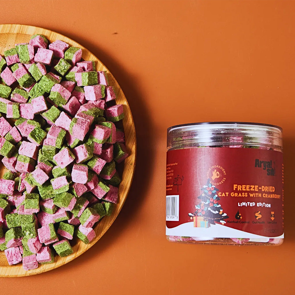 Arya Sit Freeze-Dried Cat Grass with Cranberry Limited Edition