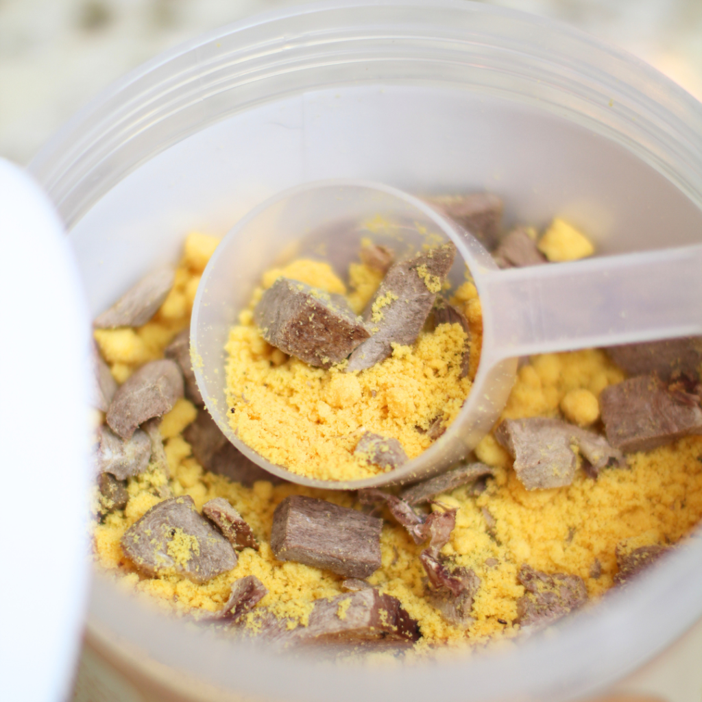 Steve's Real Food Enhance Eggs Over Easy Freeze-Dried Eggs & Pork Heart Food Enhancer (5 oz)