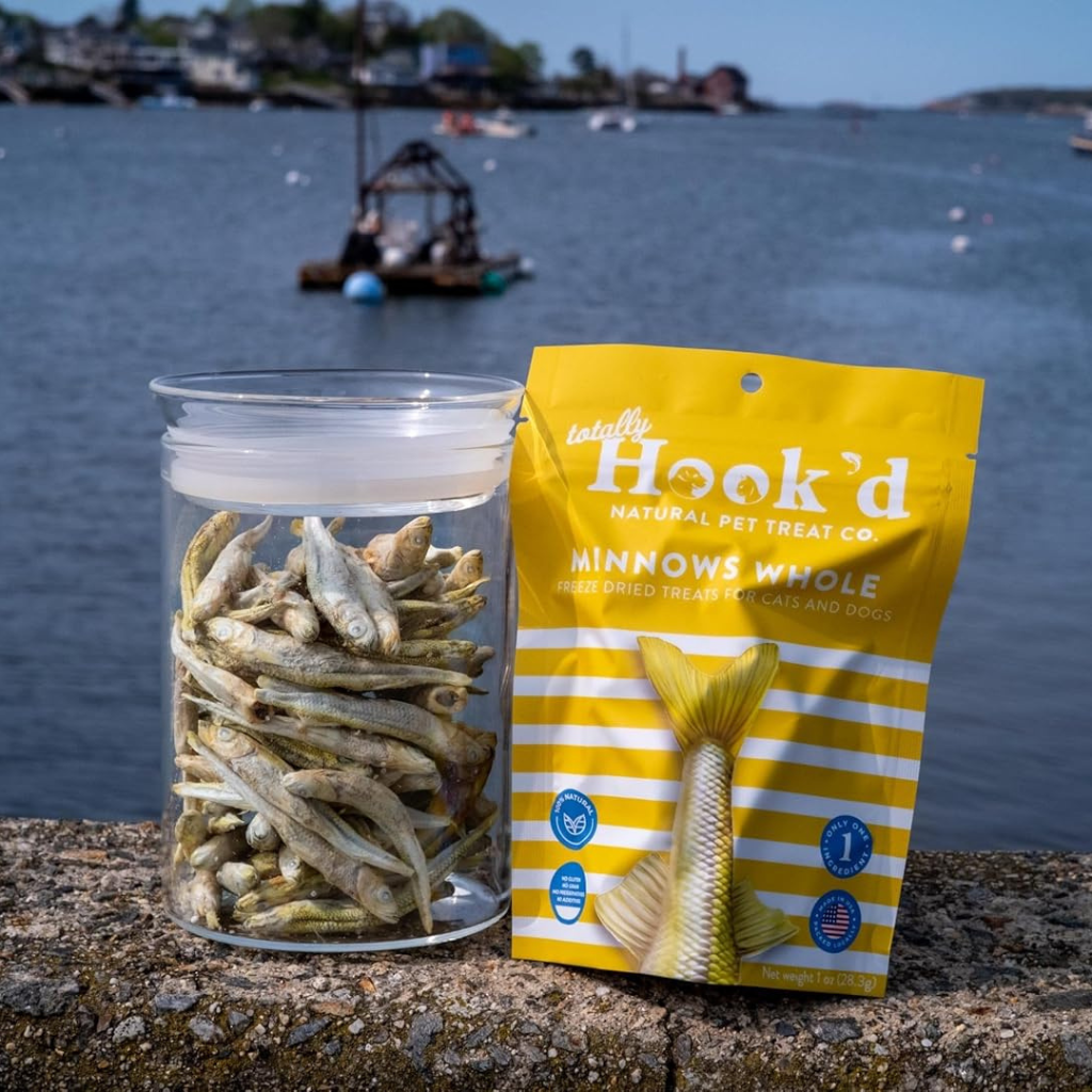 Totally Hook'd Freeze-Dried Whole Minnows Dog & Cat Treats